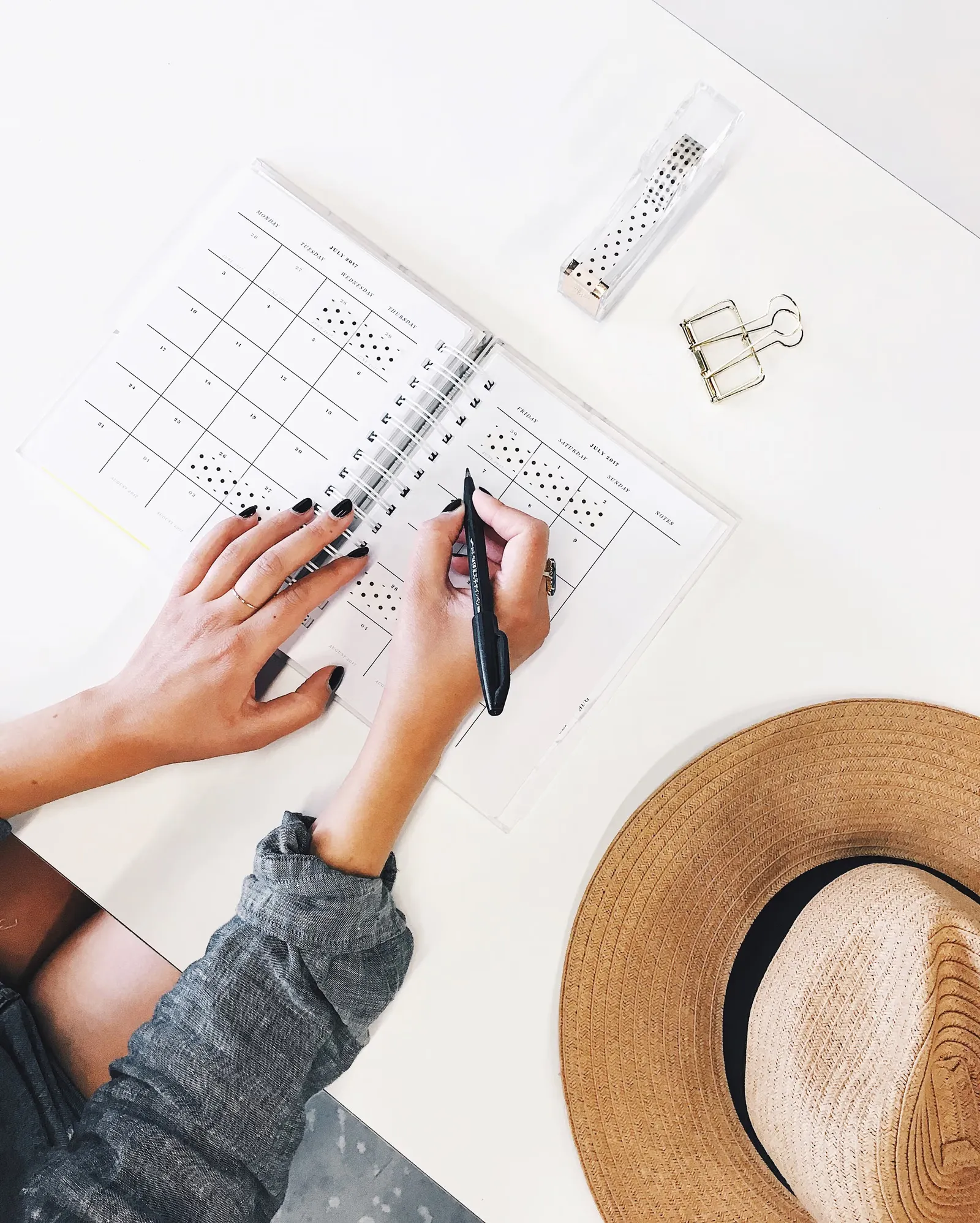 5 reasons why you need a personal crm